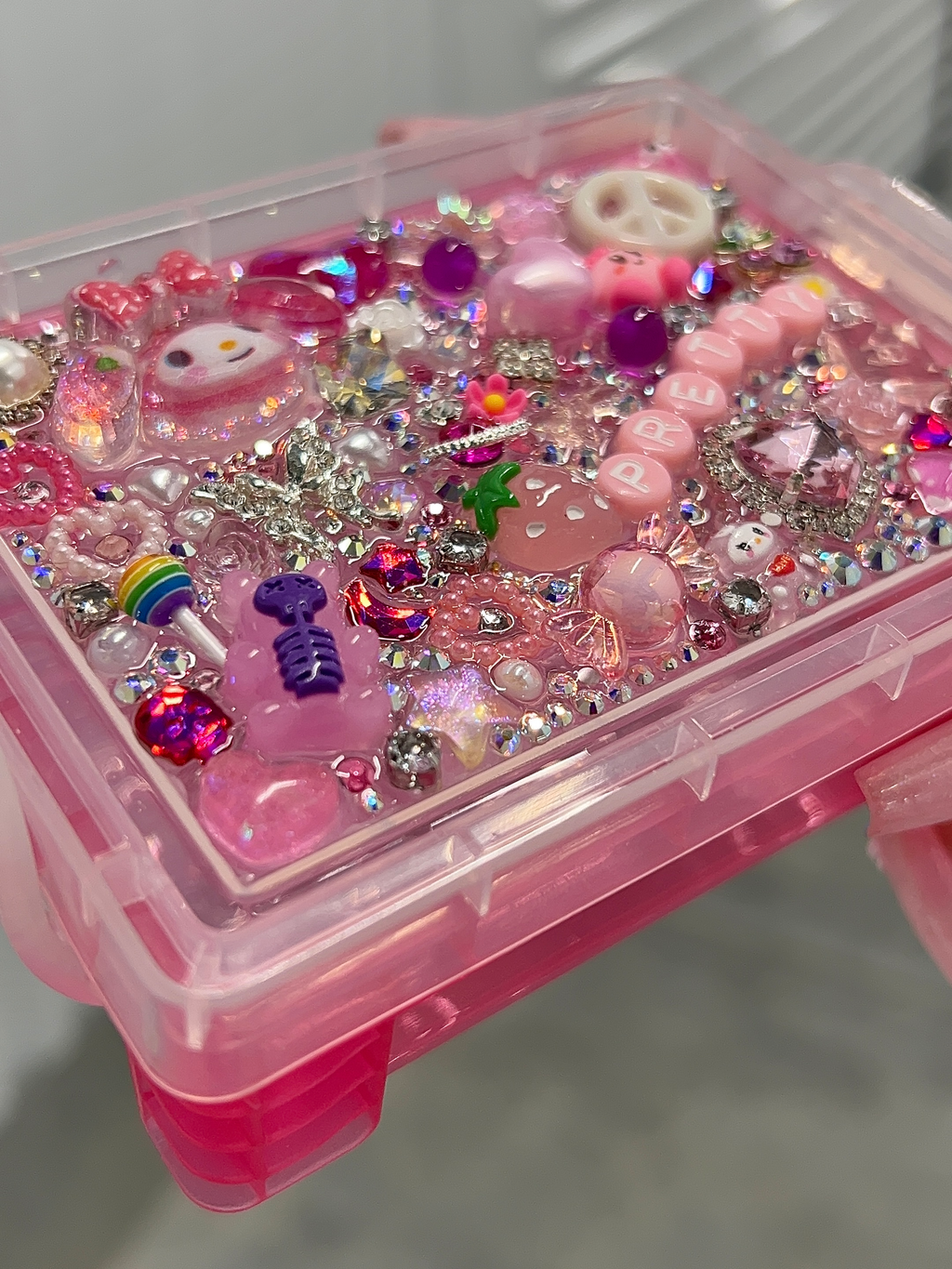Ready2ship♡ Charm Box