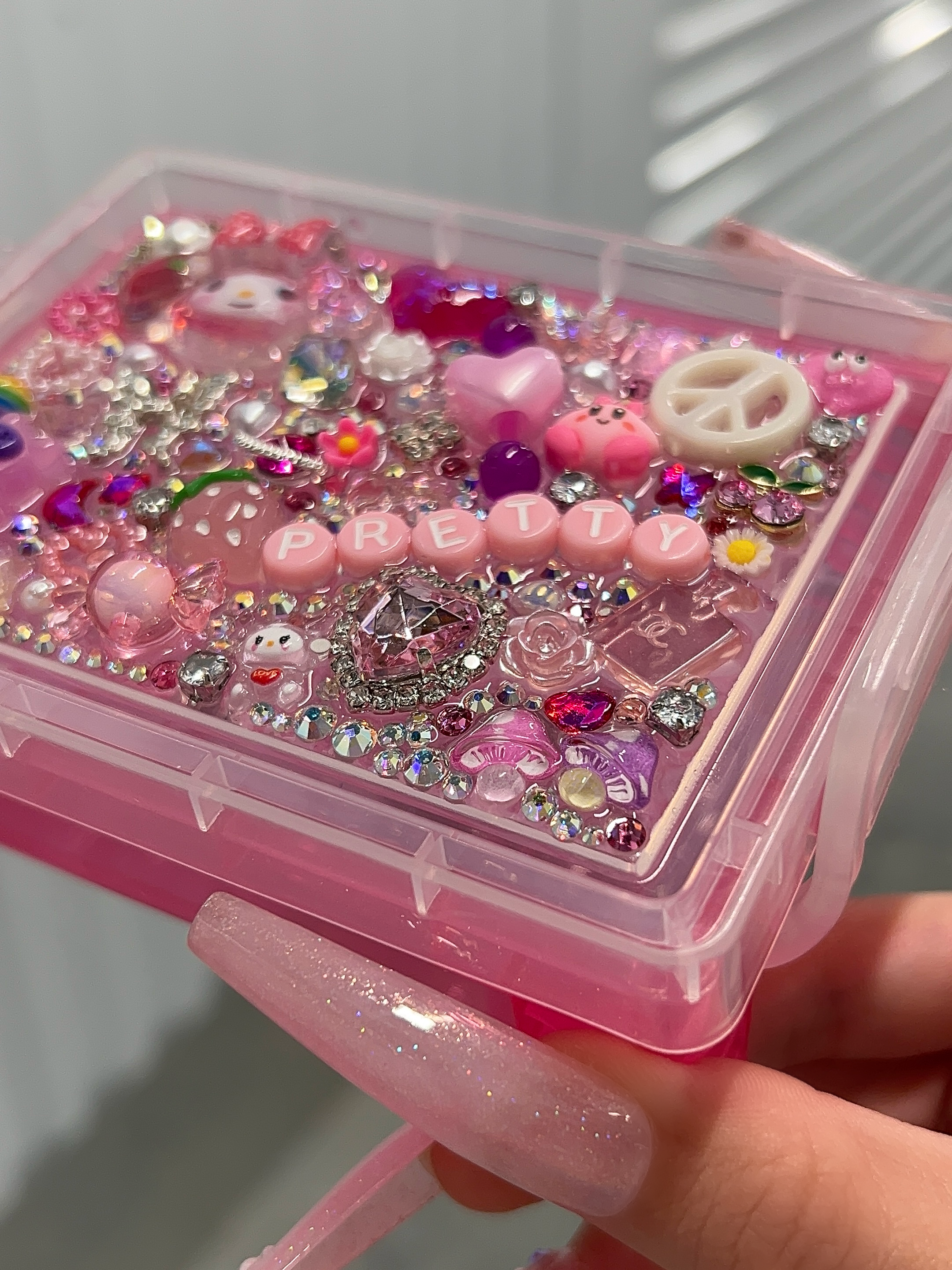 Ready2ship♡ Charm Box
